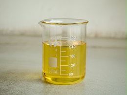 哪些原因會造成潤滑油的閃點降低？